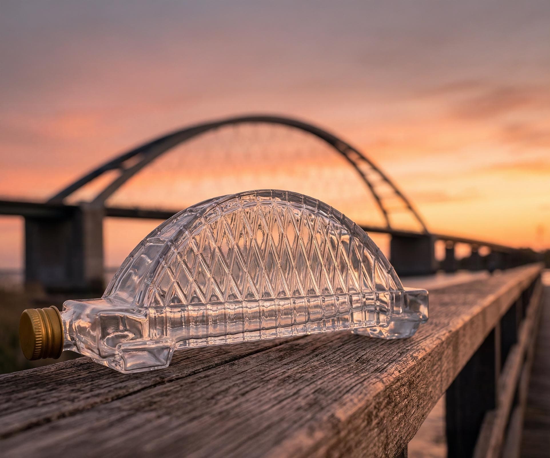Die Fehmarn Buddel vor der Fehmarnsundbrücke